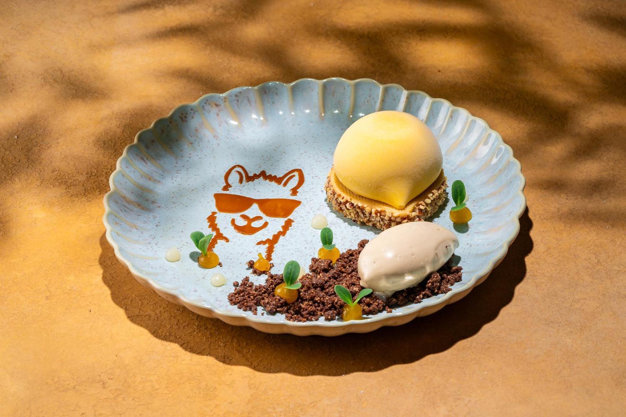 Hyatt Centric Jumeirah 迪拜 外观 照片 A dessert at the restaurant