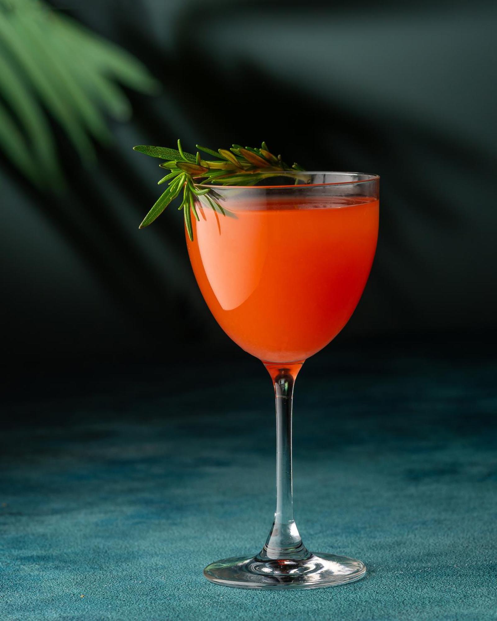 Hyatt Centric Jumeirah 迪拜 外观 照片 A Greyhound cocktail